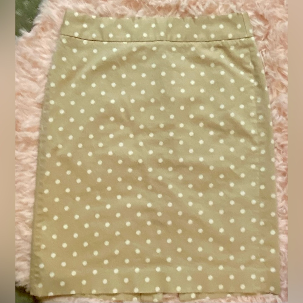 💰5/$25 J Crew Beige Pencil Skirt Size 4